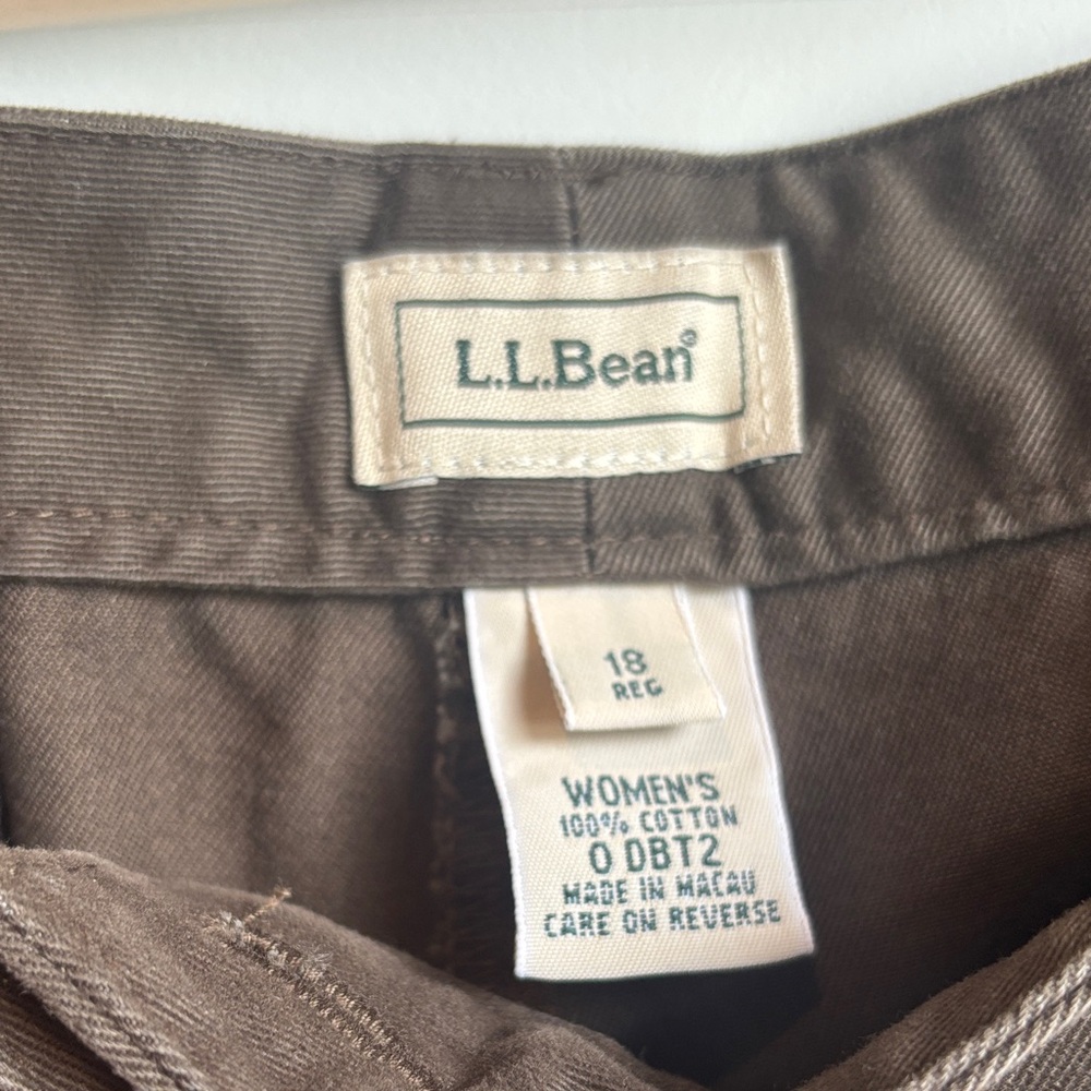 L.L. Bean Women's Straight Leg Pants - Olive - Picture 2 of 6